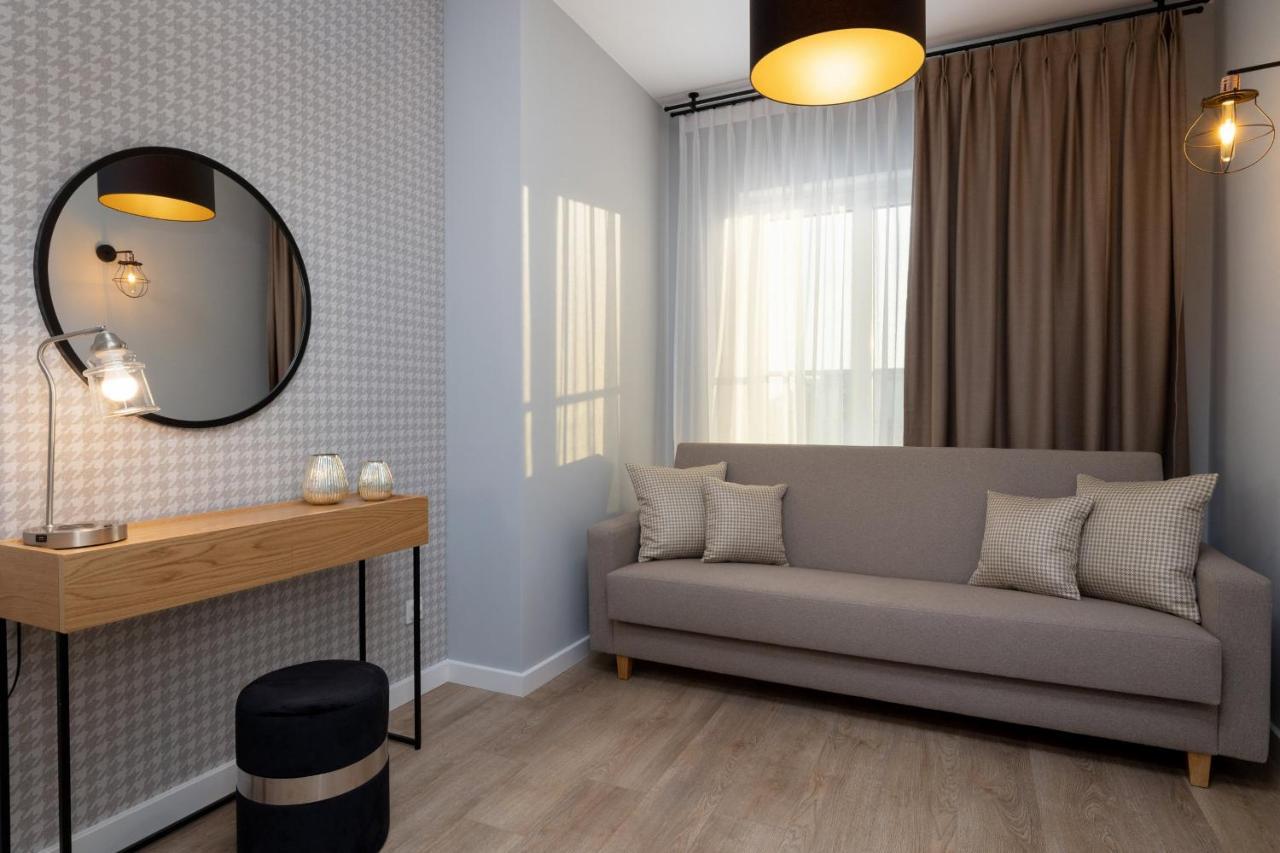 Exclusive Mostowa By Renters Prestige