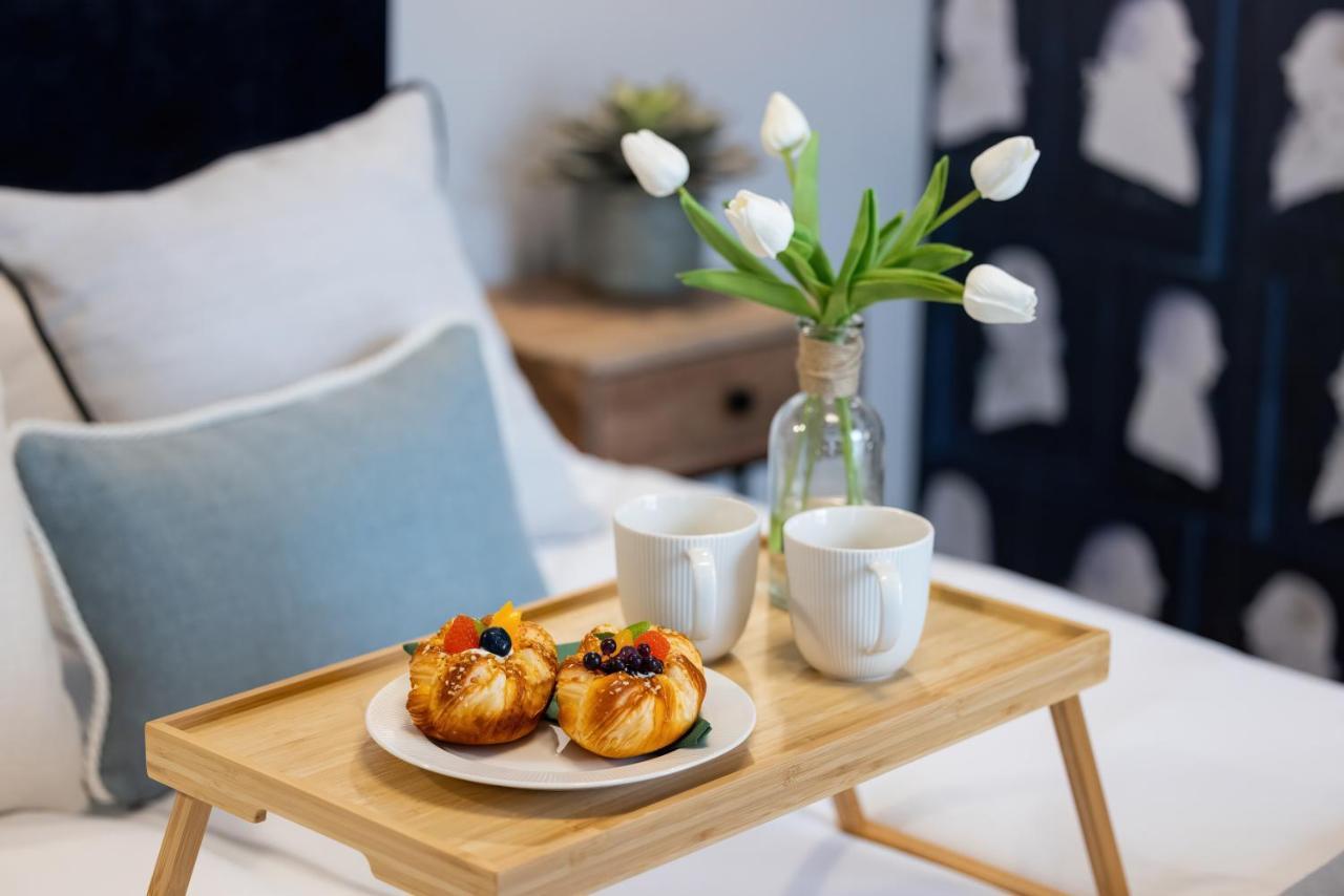Exclusive Mostowa By Renters Prestige