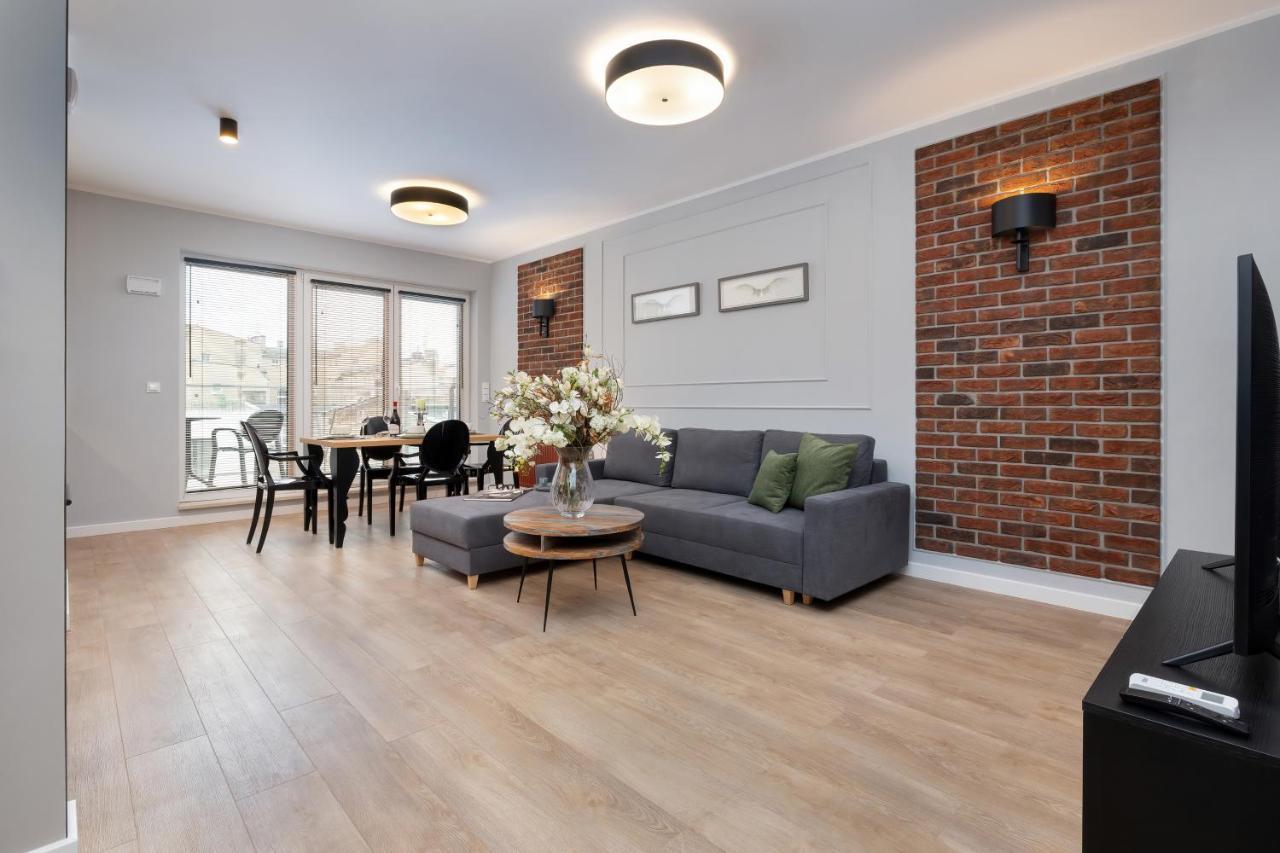 Exclusive Mostowa By Renters Prestige